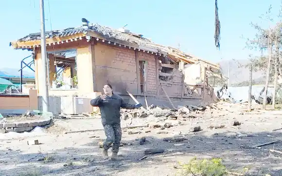 Un avión de combate lanzó por accidente varios proyectiles sobre una zona civil de la República de Corea