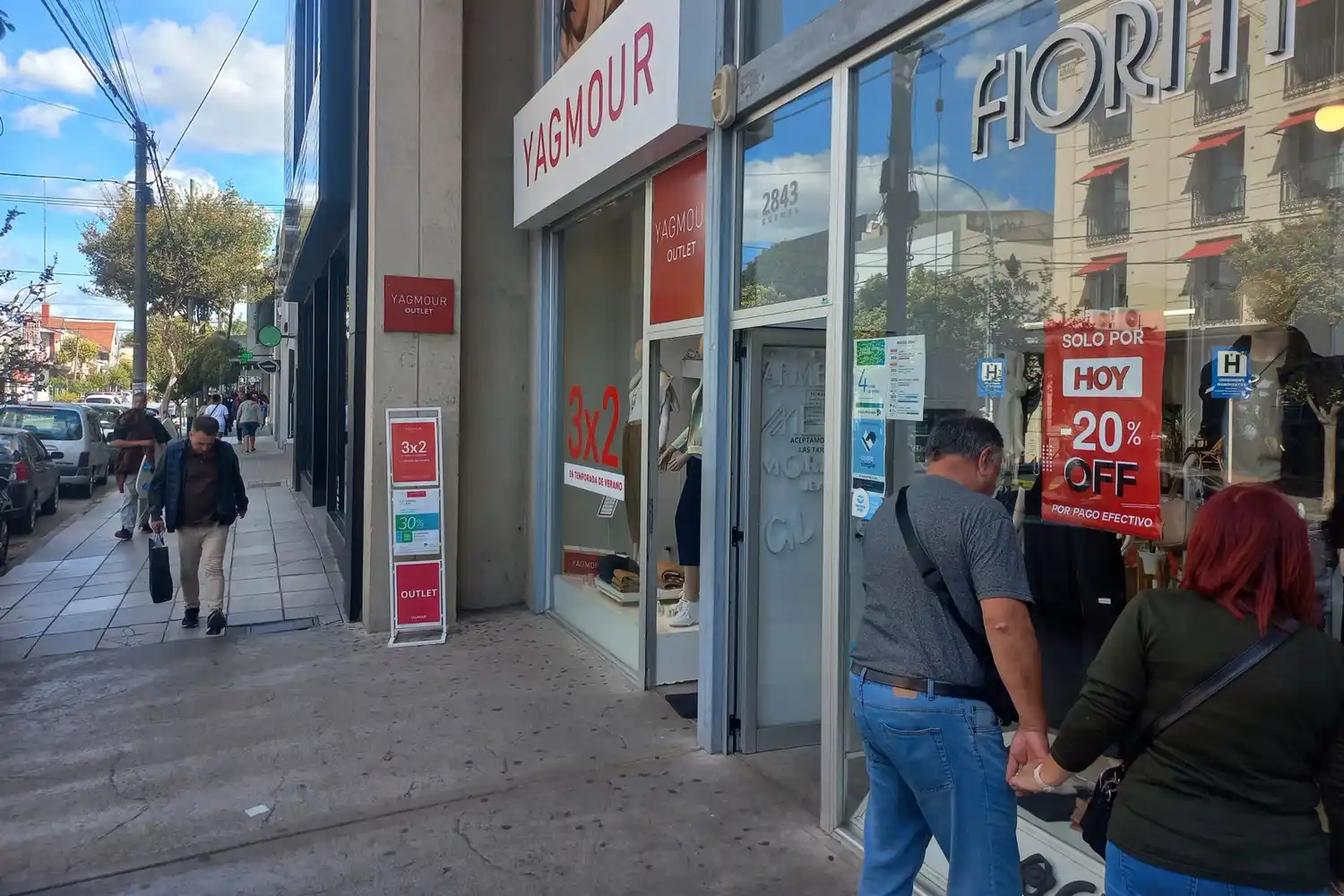 La totalidad de locales correspondientes a los once centros comerciales ascendió a 2533.