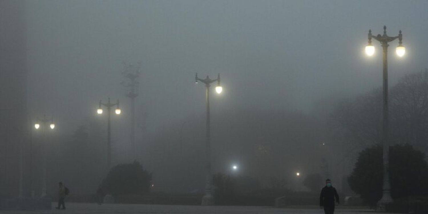 Niebla en toda la Provincia: Alerta violeta por visibilidad reducida y lluvias aisladas