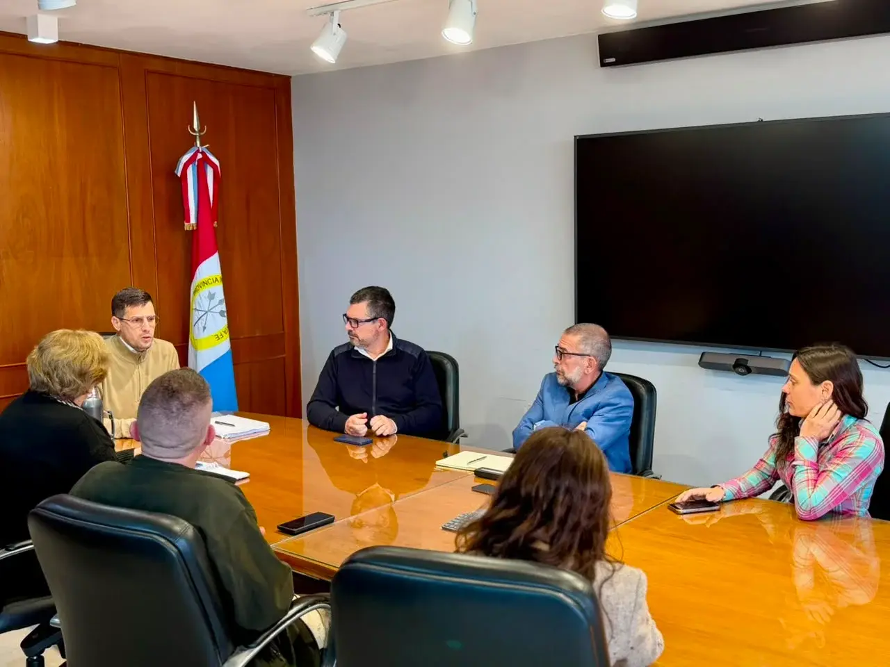Presupuesto 2027 y actualización de la UCM: Viotti se reunió con los concejales para debatir la agenda