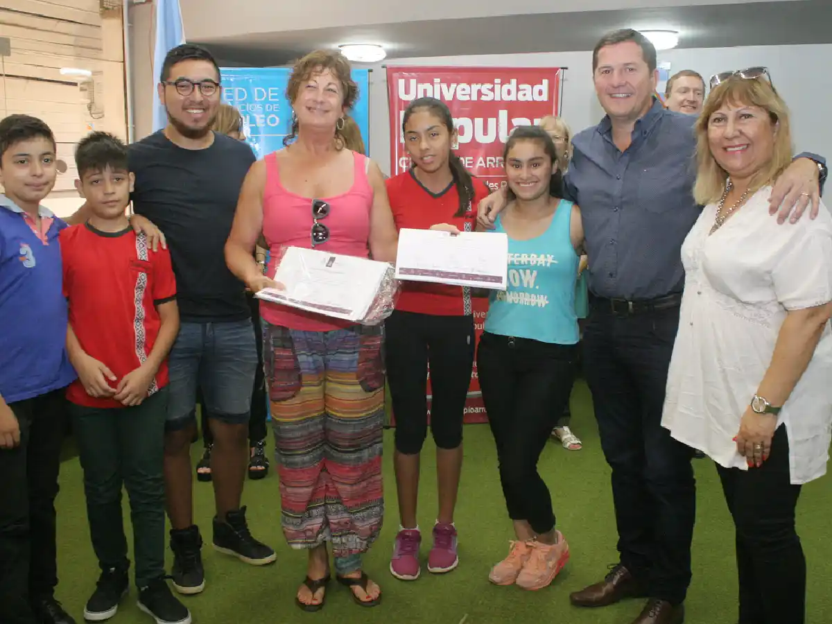  Arroyito: Universidad  Popular cierra el año con  más de 400 certificaciones 