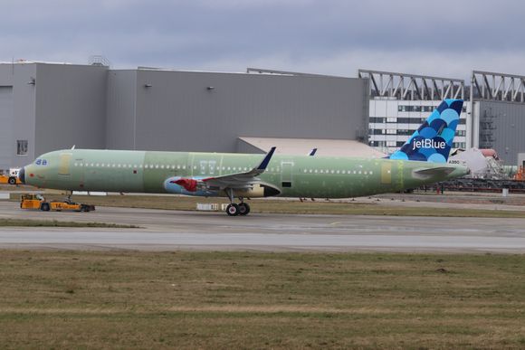 El primer Airbus A321 XLR de JetBlue fue visto en Hamburgo, ¿qué tan lejos podría llegar en Sudamérica?