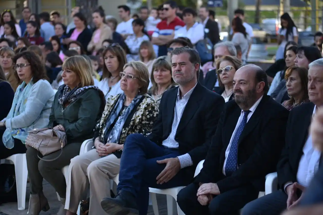 Feria de Ciencias: autoridades municipales y provinciales, en la apertura