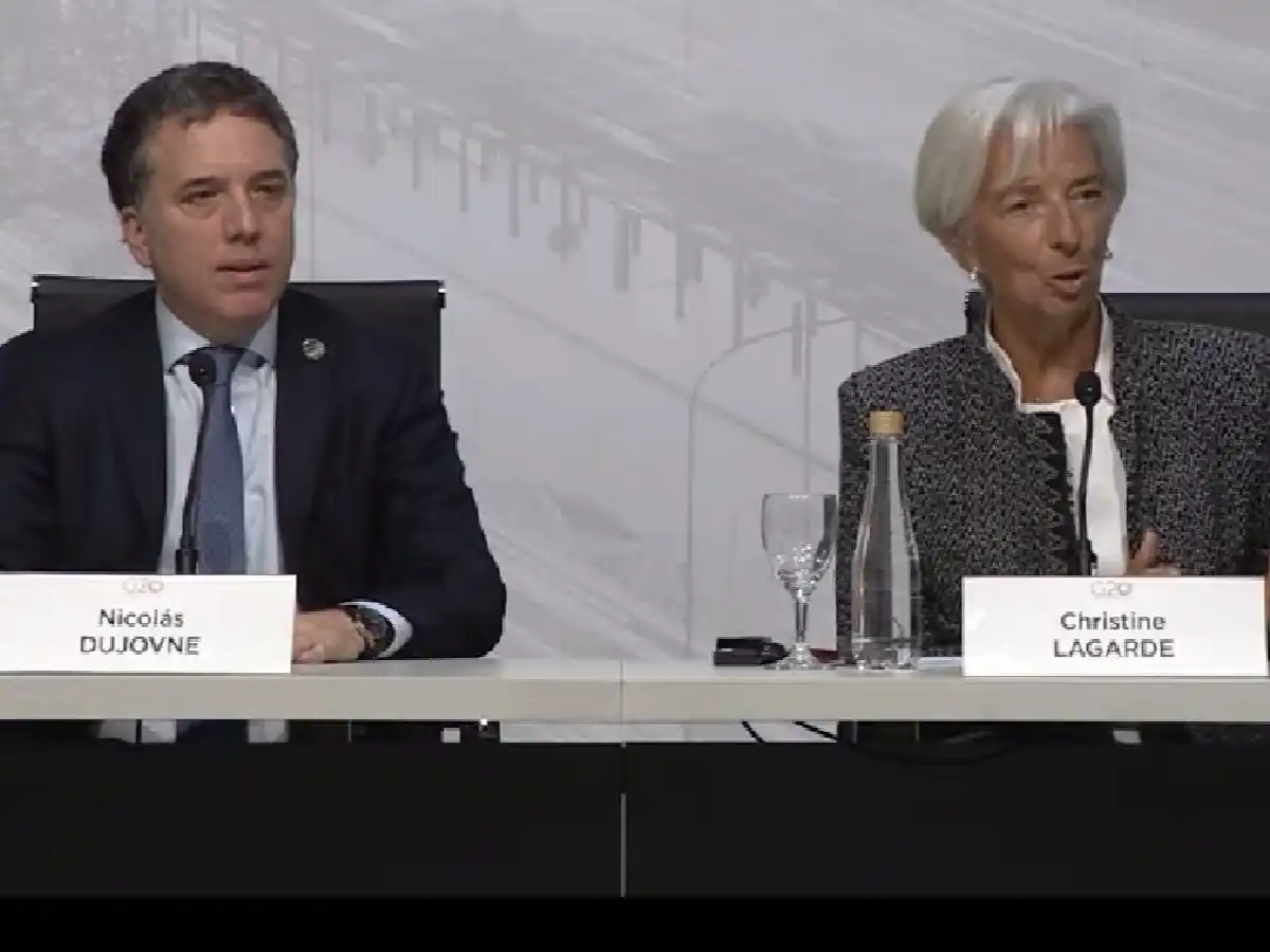 Dujovne eludió nuevamente dar una proyección de la inflación 