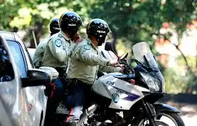 POLISUCRE MARCA DISTANCIA con funcionario implicado en crimen pasional: acabó con la vida de un joven por celos