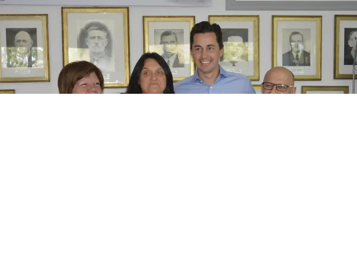 La Francia: recibió cámaras  de seguridad, Vida Digna  y aportes para obras        