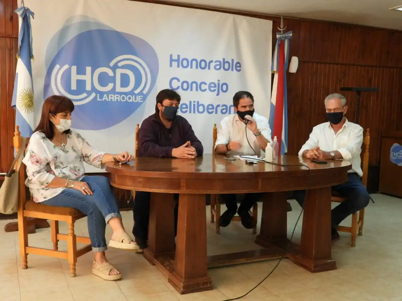 Larroque adhirió al regreso de las clases presenciales 