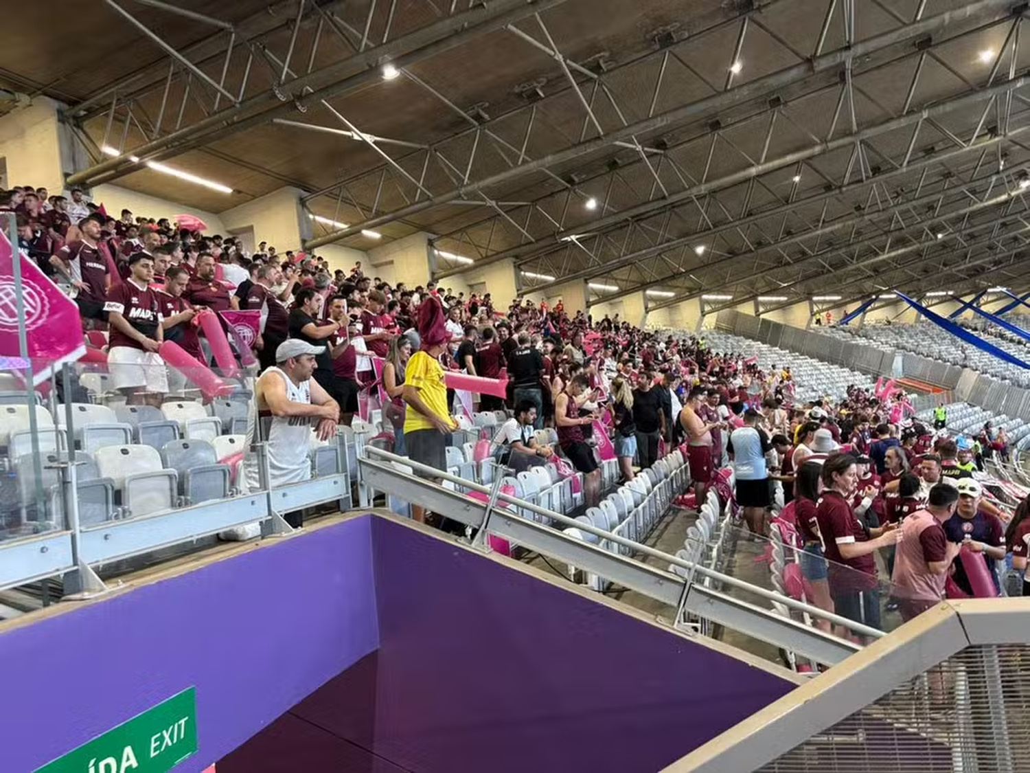 Murió hincha de Lanús en la previa del partido vs. Cruzeiro