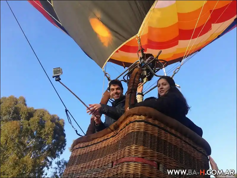 Quedan pocos cupos para la experiencia de volar en globo desde El Mangrullo.