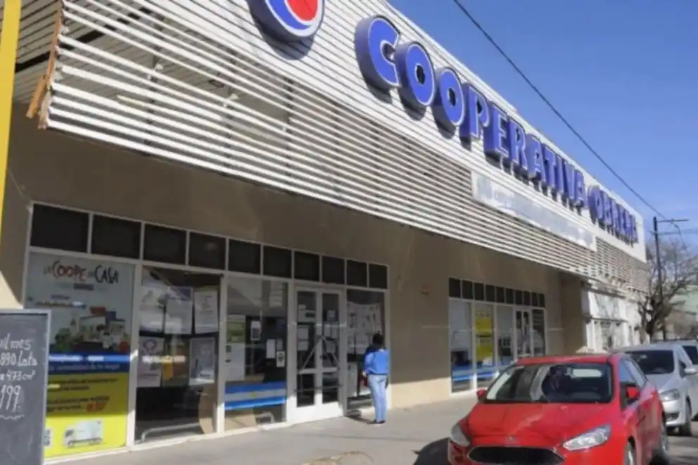 Ronda de negocios para acercar a proveedores locales a Cooperativa Obrera que abrirá próxima su local