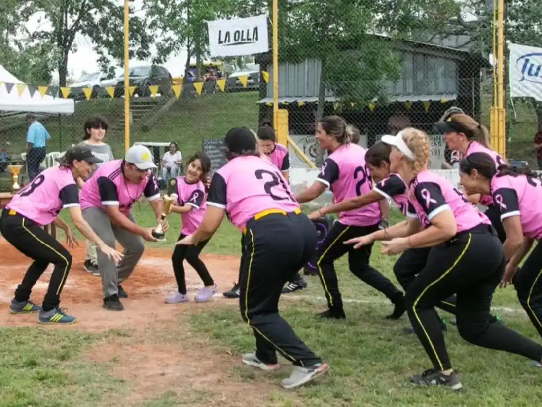 El Torneo Rosa vuelve a teñir de solidaridad a Gualeguay