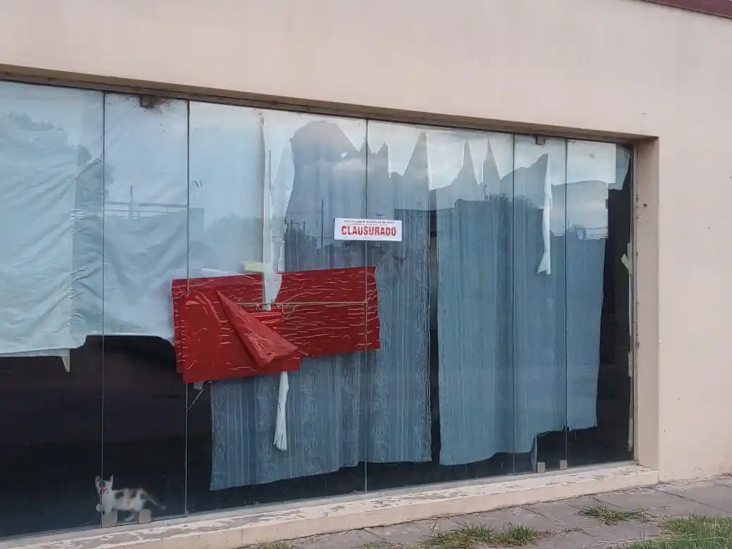 Otra clausura en la cantina de un club: “No están autorizados para bailes”