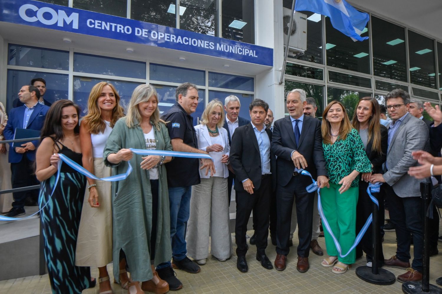 Kicillof: "El Centro de Operaciones y Monitoreo municipal más grande de la provincia ya funciona en La Plata"