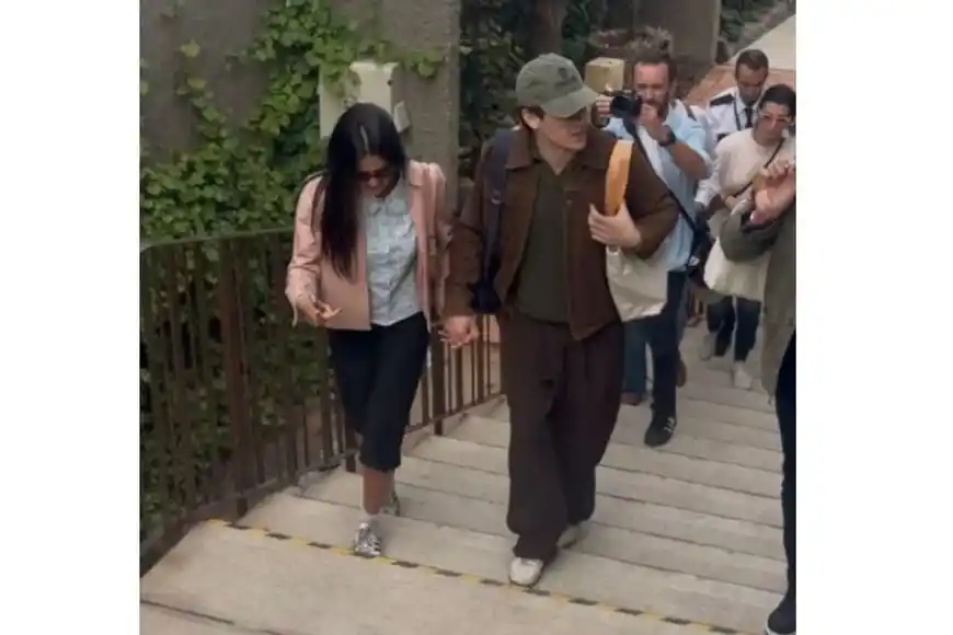 El piloto de F1 y la actriz ya no se ocultan.