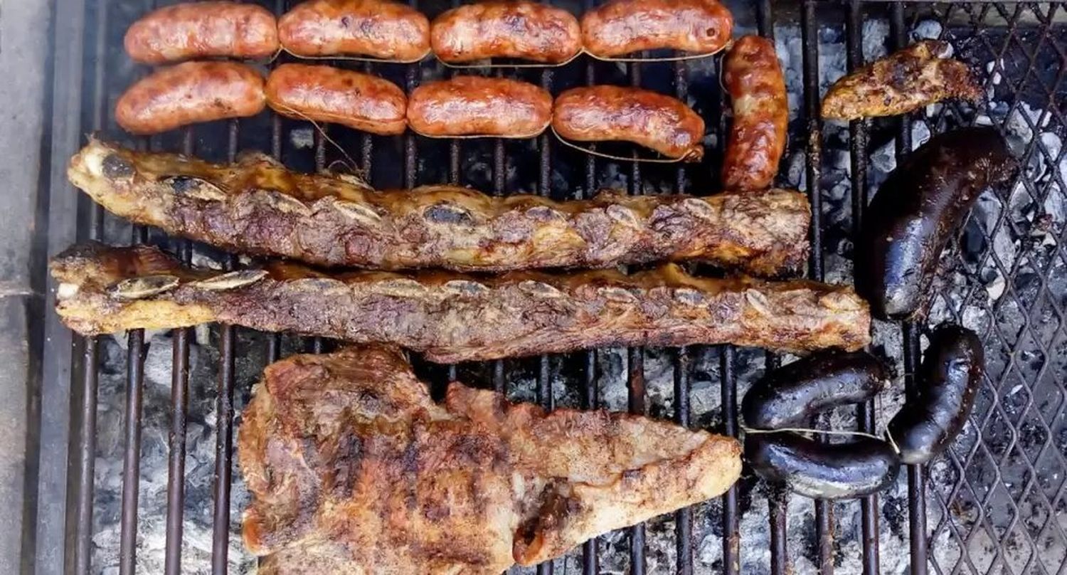 Un asado para 4 personas cuesta casi 17 mil pesos