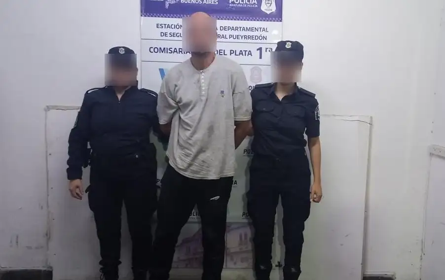 La identificación comprobó que tenía antecedentes por abuso sexual simple.