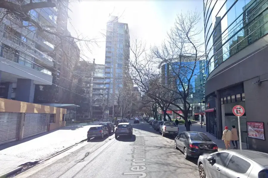 Tragedia en Palermo: un nene de 12 años cayó de un décimo piso y murió