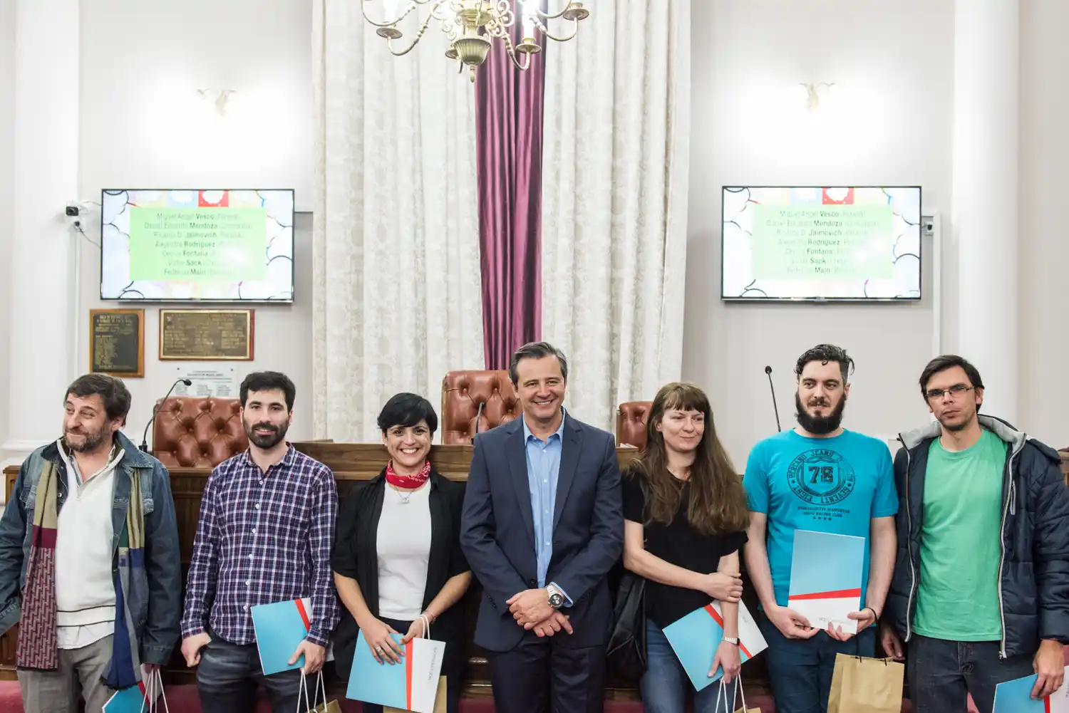 Quedó inaugurada EntreViñetas la muestra de dibujos e historietas