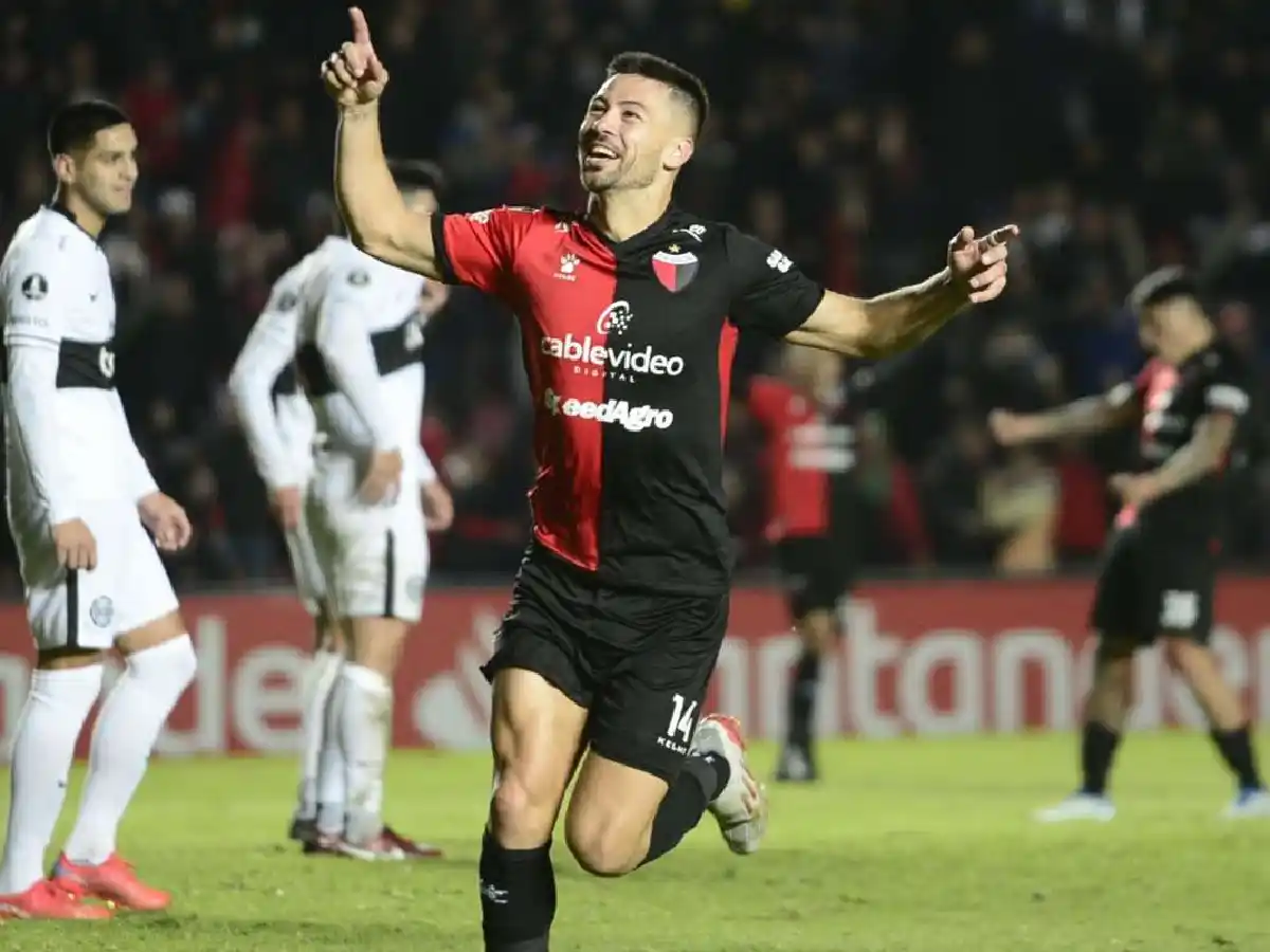 Colón ganó y se metió en octavos