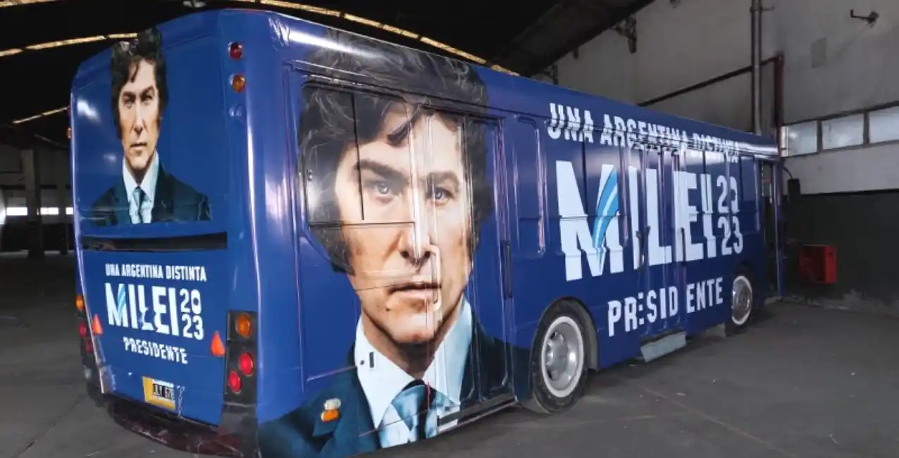 El colectivo fue presentado por primera vez a través de un video en redes sociales.