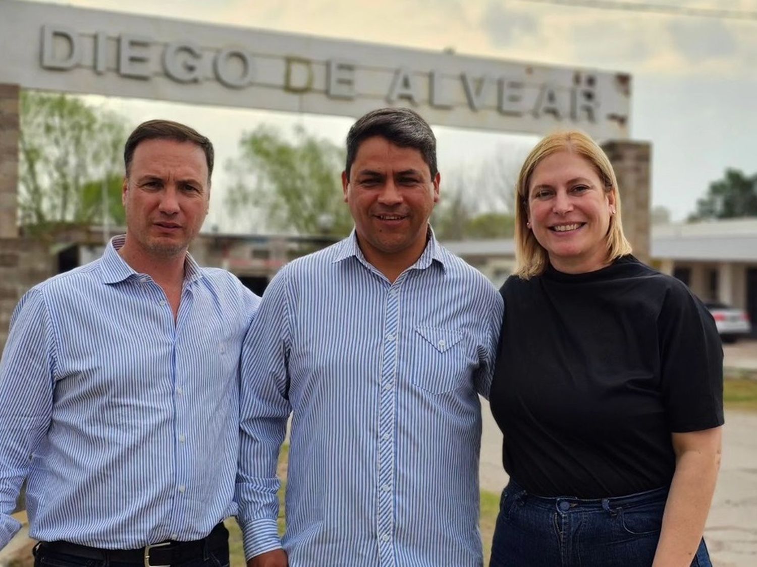 Pablo Sosa junto al ministro Lisandro Enrico y la vicegobernadora Gisela Scaglia.