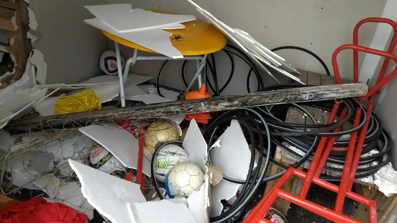Robo y vandalismo en Deportivo Gurises