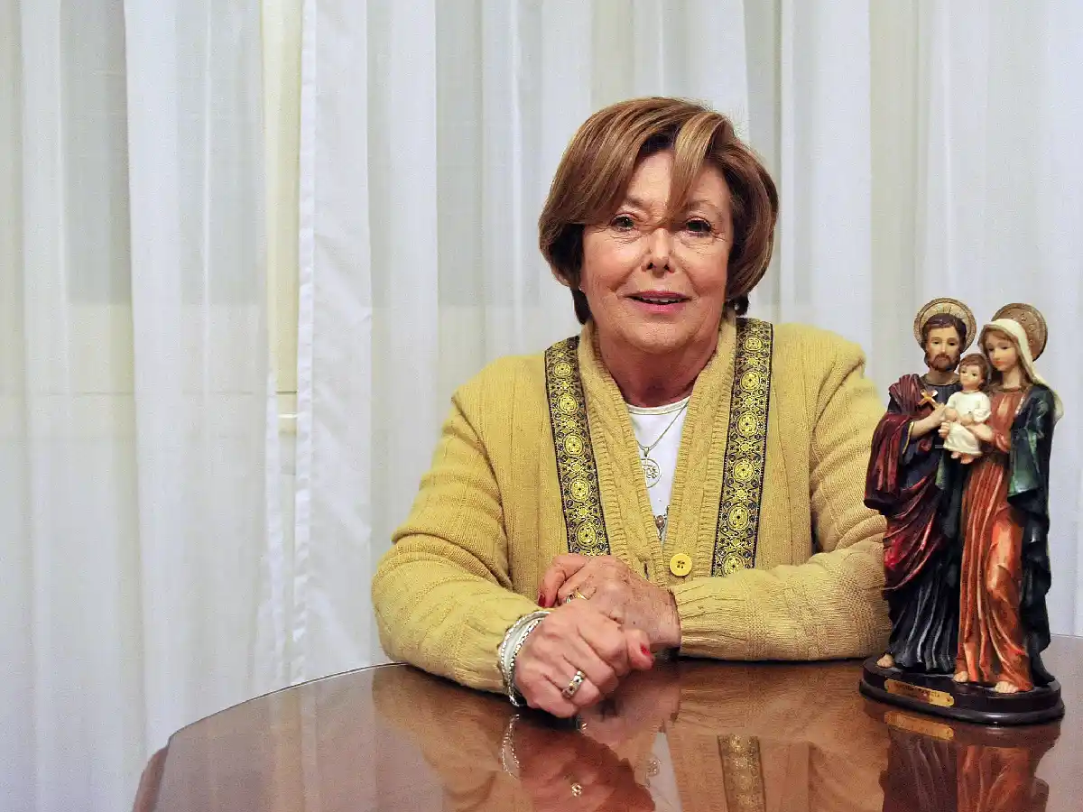 Las misioneras de manzana se mantienen, pero no encuentran nuevas voluntarias