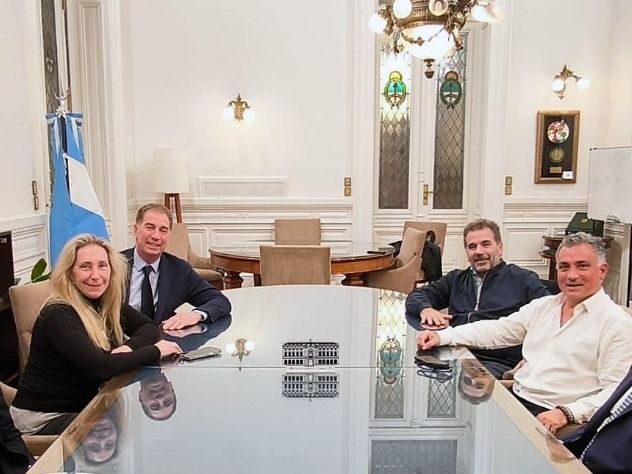 Referentes del PRO y LLA este lunes en Casa Rosada. (Foto NA)