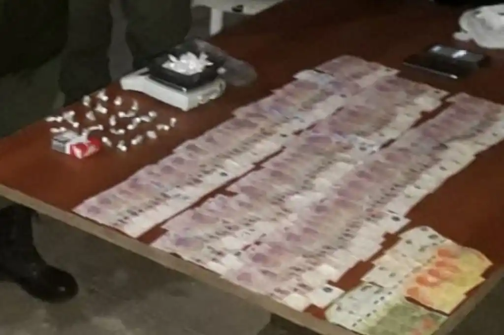 Quisieron huir de un control en San Lorenzo y los detuvieron con cocaína en su vehículo