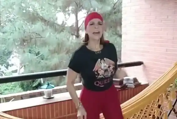 Amanda Gutiérrez baila al saberse libre de COVID