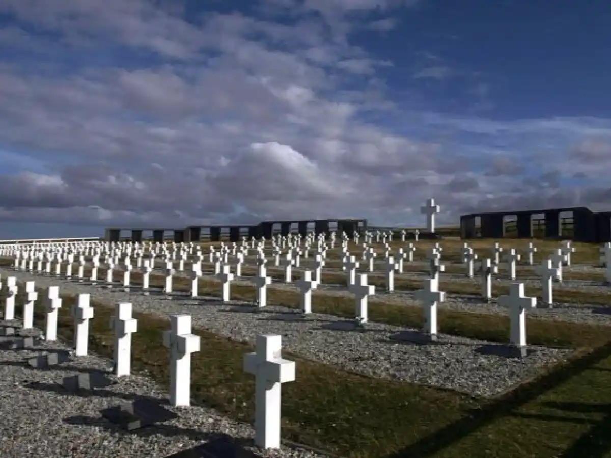 Logran identificar a otros  dos soldados caídos en  Malvinas, uno es cordobés