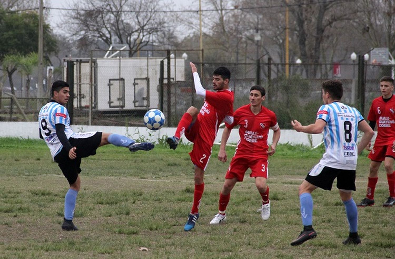 Independiente se impuso ante Juventud y busca dar pelea entre los de arriba