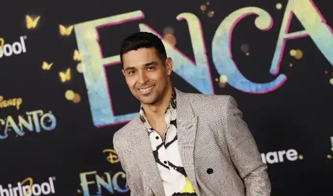 Wilmer Valderrama se pone el antifaz en nueva serie