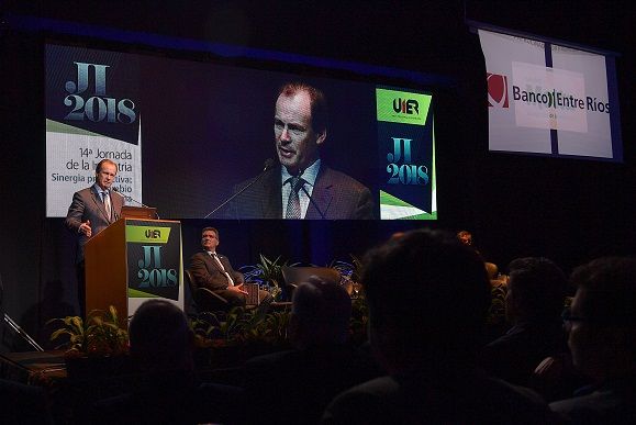 Bordet en la UIER: “Es prioritario sostener el empleo privado”