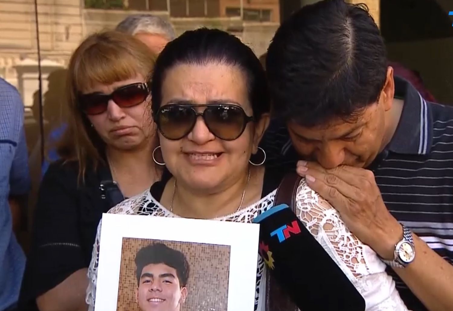 Durante el velatorio del joven asesinado a golpes por un grupo de rugbiers, sus padres pidieron que el crimen "no quede impune"