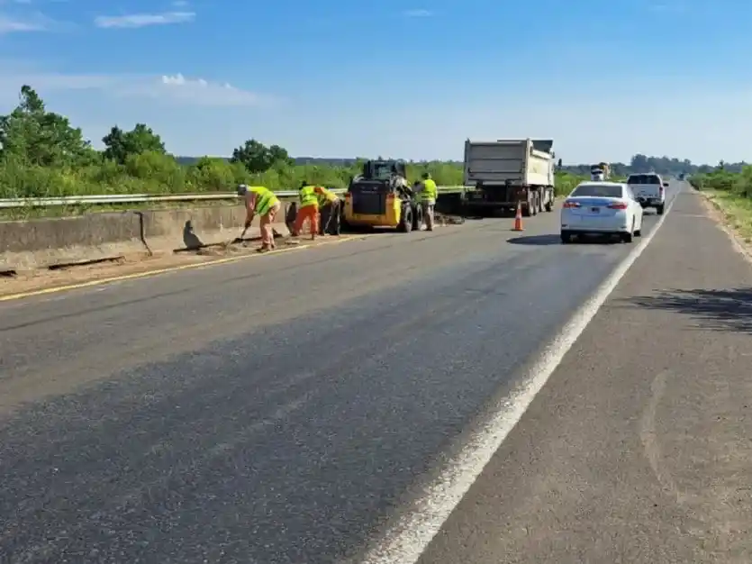 Avanzan trabajos de mantenimiento en las rutas 12 y 14 del corredor del Mercosur