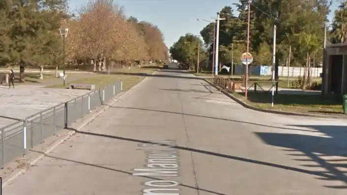 Totoras: a bordo de una moto robada, chocó a dos personas
