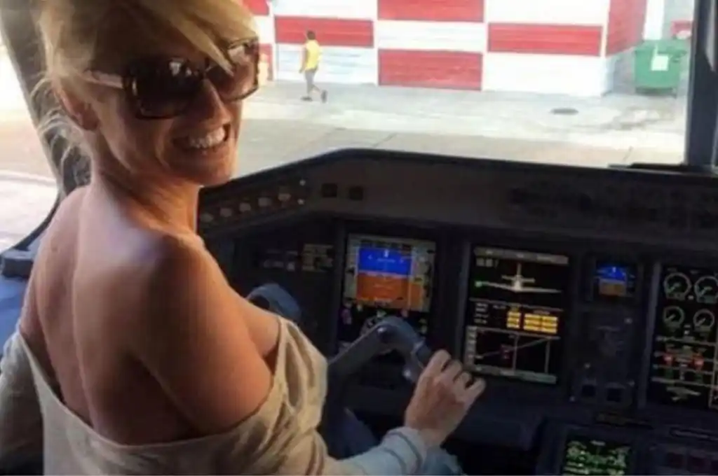 Demanda millonaria contra Vicky Xipolitakis por operar un avión en 2015