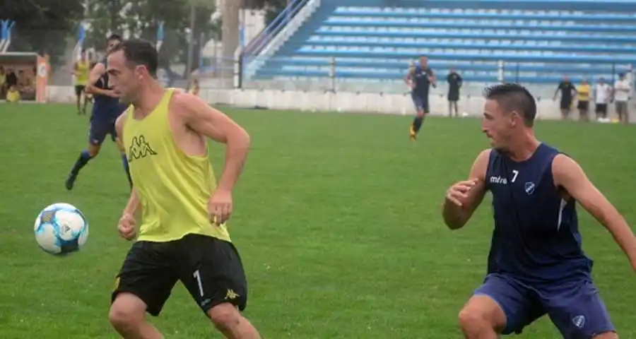Alvarado no pudo con la contundencia de Santamarina