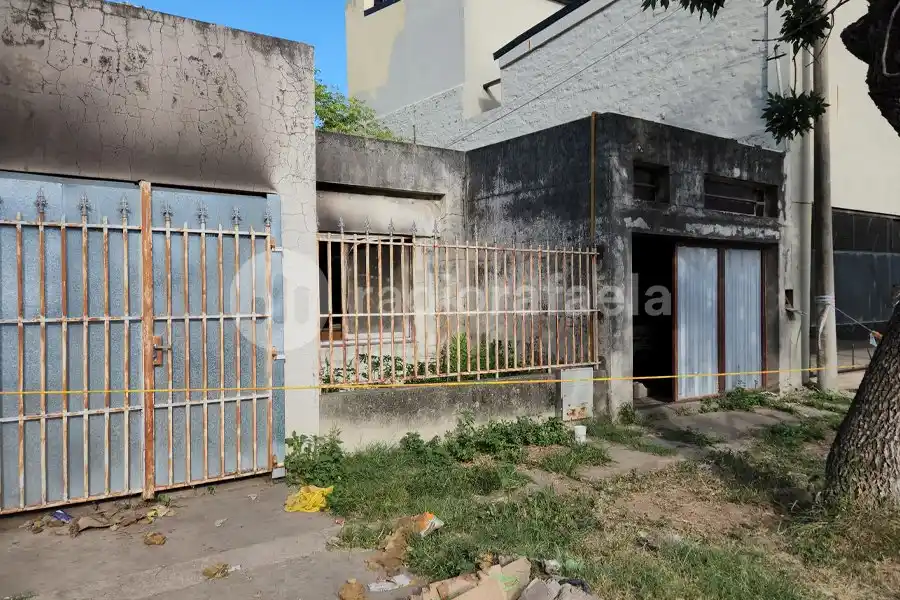 Así quedó la vivienda tras el incendio a principio de año.