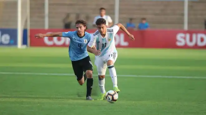 Argentina busca dejar atrás su flojo estreno