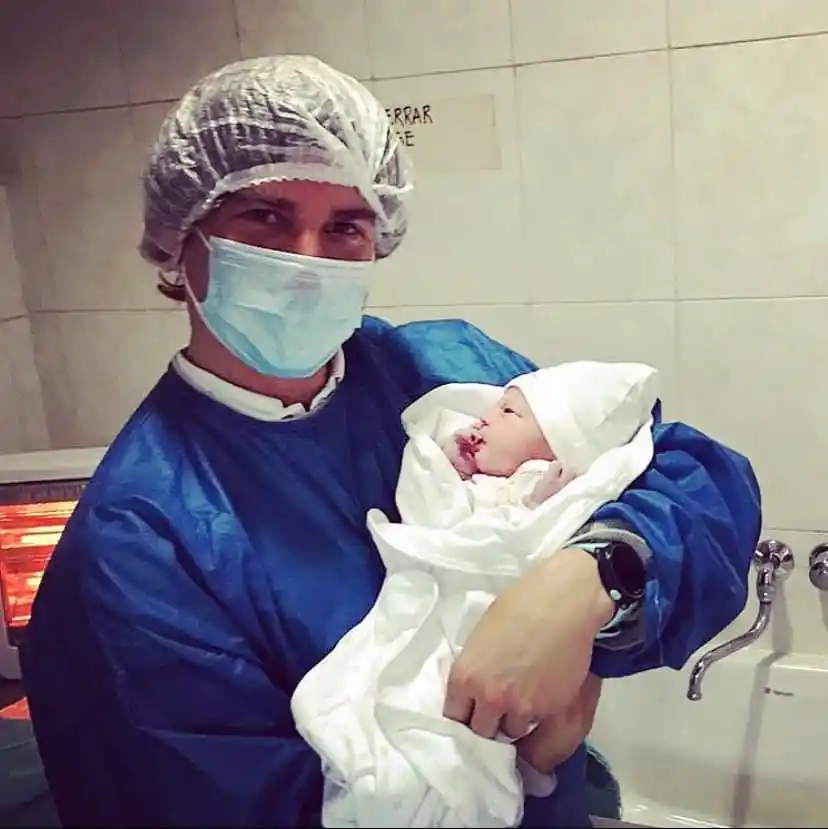 Nació Lola, la hija de Juan Bautista De Benedictis
