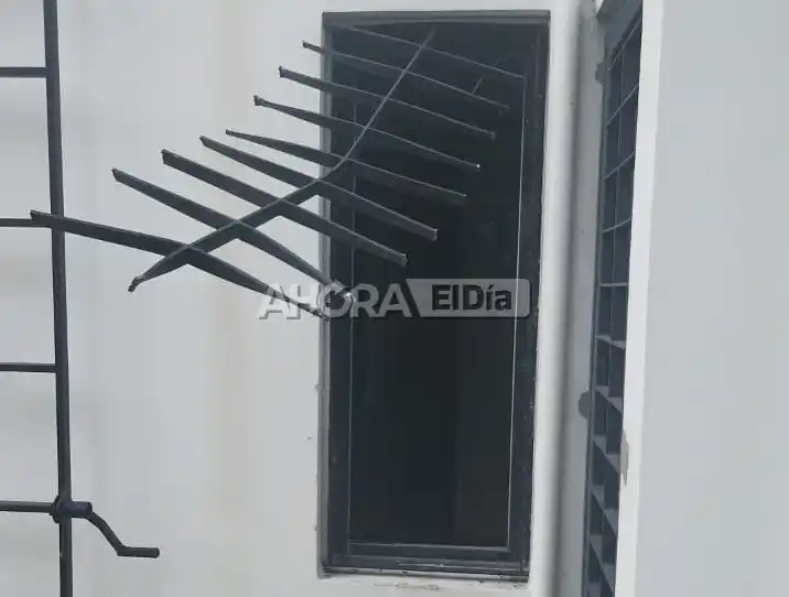 Cuatro encapuchados entraron a robar en dos viviendas de Gualeguaychú: un joven fue maniatado a punta de pistola