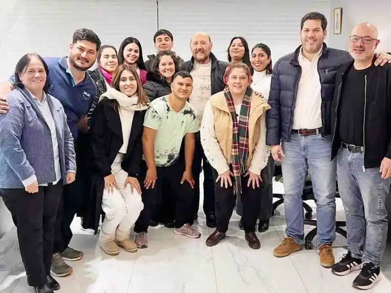 El gobernador Insfrán recibió a estudiantes de la UPLaB
