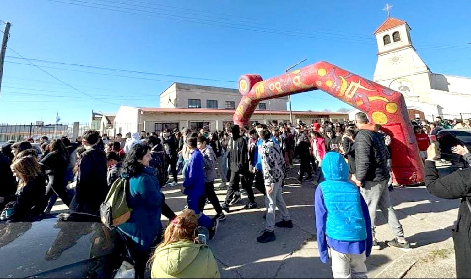 En el barrio 9 de Julio. Tendrá lugar la correcaminata que organiza la EEM Nº 5