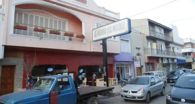 Asaltaron una mueblería en Güemes 30