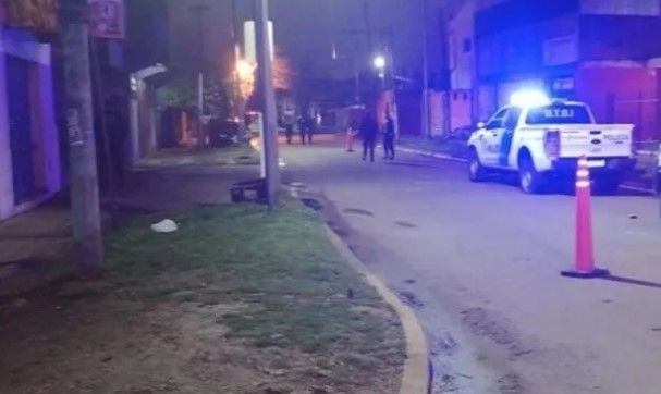 Los efectivos policiales se ocupan de investigar el suceso.