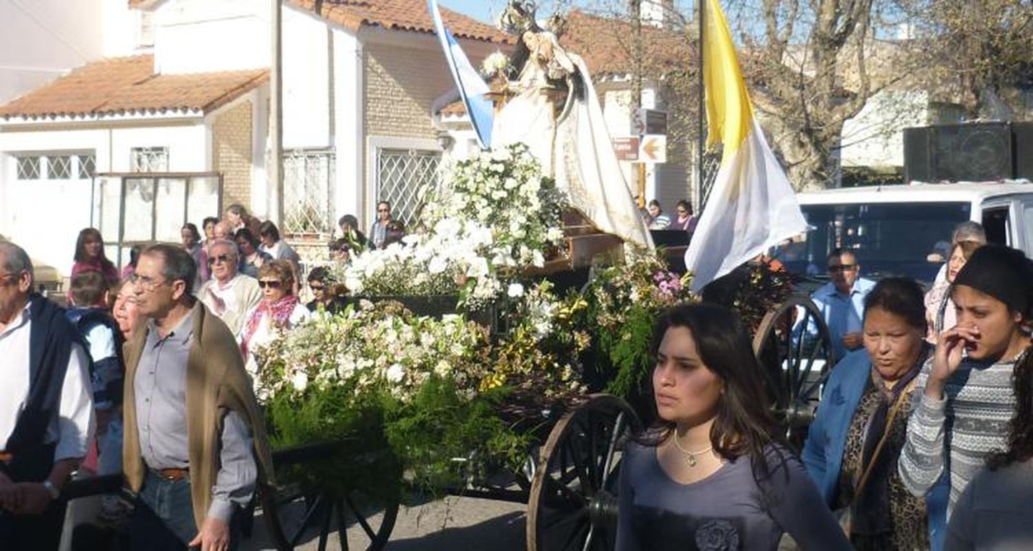 Por el día de la Virgen: Misas, batucada y marcha de antorchas