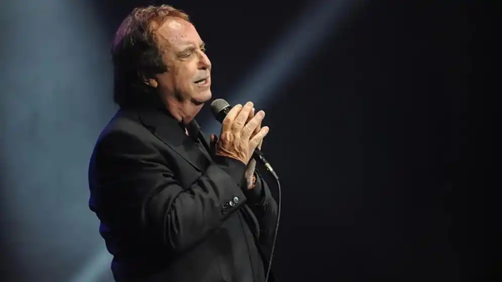 Dyango vuelve al país y se presenta en Rosario