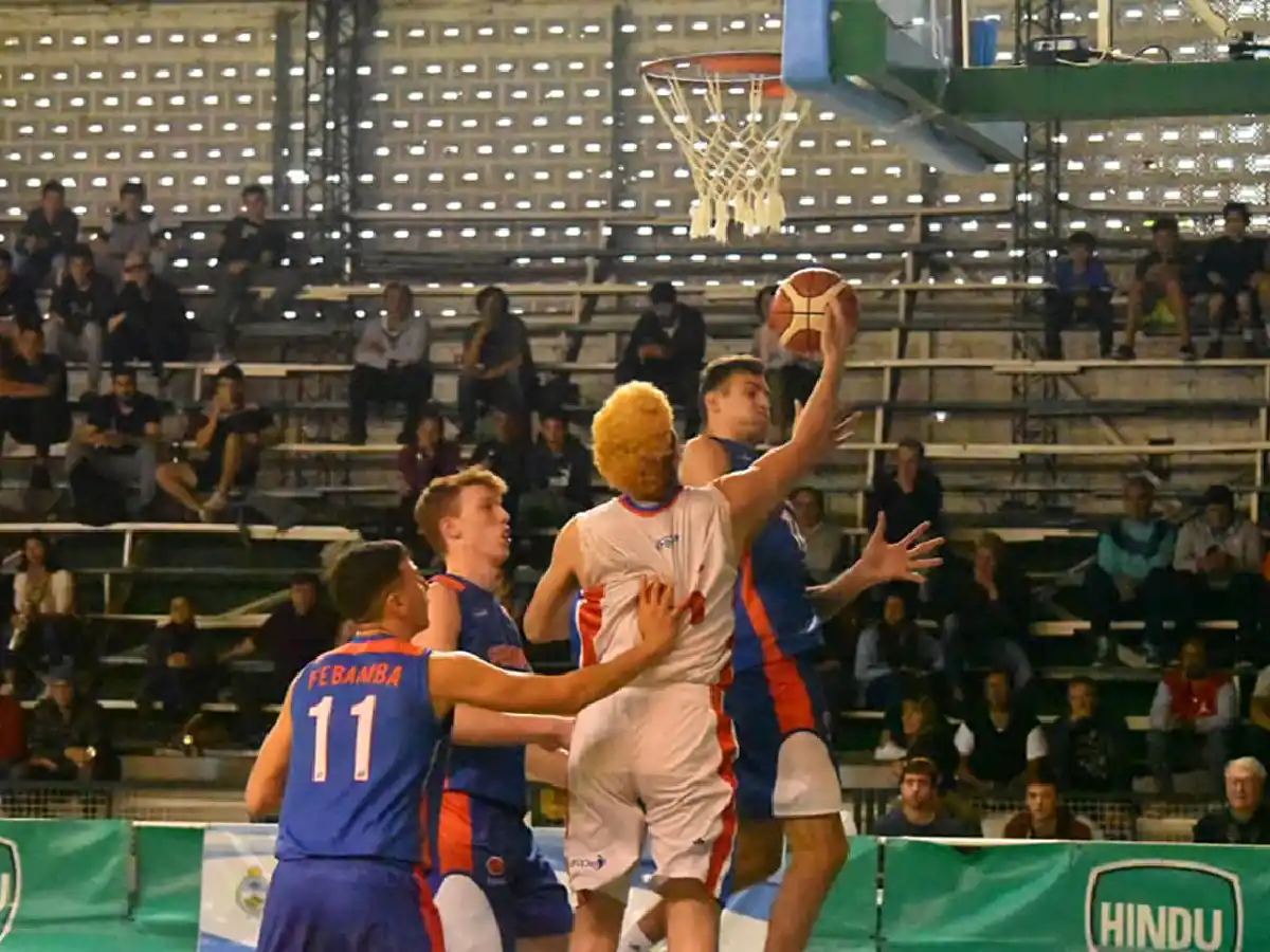 Córdoba arrancó con un trabajado triunfo